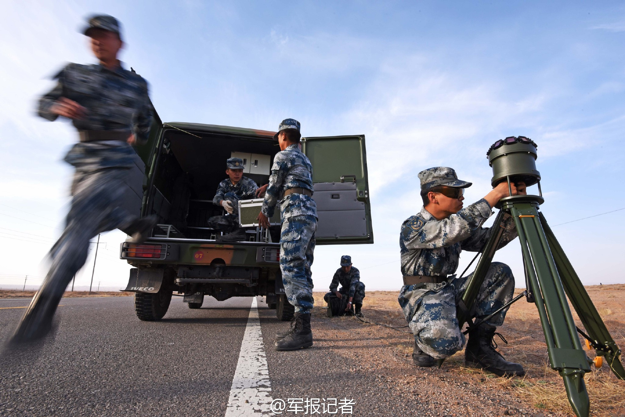 澳门最准一肖一码一码匠子生活，全面把握解答解释策略：由于出生人口越来越少，学生的职业意向，选择做教师要谨慎  